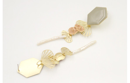 Pendientes perno hexagono visón con colgante alas 