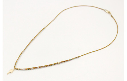 Solitario con hilo macrame marrón claro, mitad mic