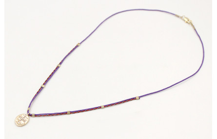 Solitario con hilo macrame morado, mitad micro dri