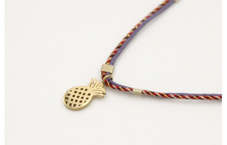 Solitario con hilo macrame amoratado, mitad micro 