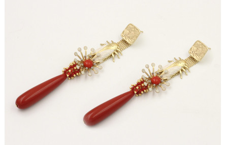 Pendientes largos cadena tira dorado mate, cigarra