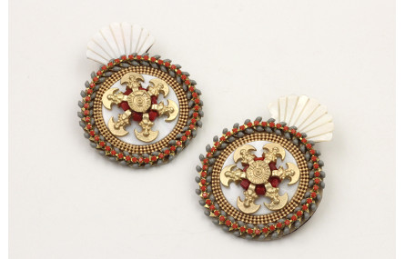 Pendientes perno concha triangular nacar colgante 