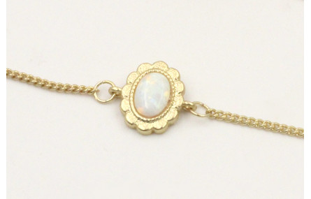 Pulsera cadena eslabón plana dorada mate con entre