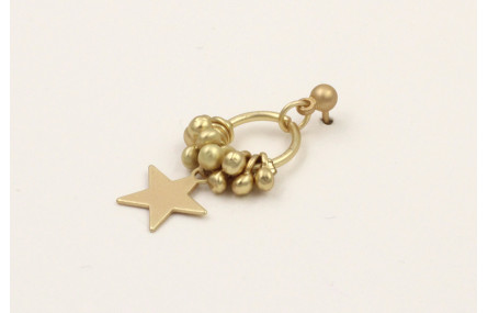 Single earrings con colgante estrella  y bolitas e