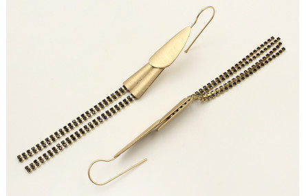 Pendientes gancho con lamina dorada mate y flecos 