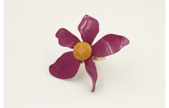Anillo disco plano con flor esmaltada cardenal y b