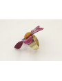 Anillo disco plano con flor esmaltada cardenal y b