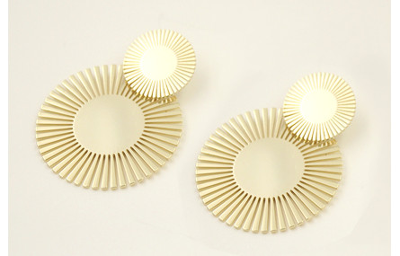 Pendientes sol de acero inoxidable. Largo 5cm.