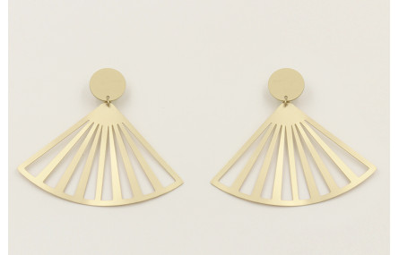 Pendiente perno disco dorado mate con lámina abani