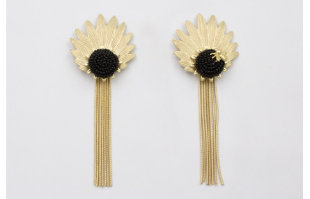 Pendientes perno hoja concava dorada mate con flor