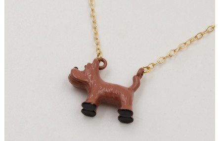 Solitario cadena eslabón pequeño dorado con perro 