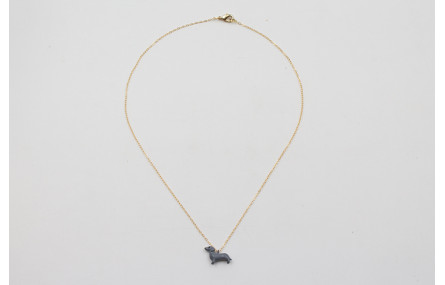 Solitario cadena eslabón pequeño dorado con perro 