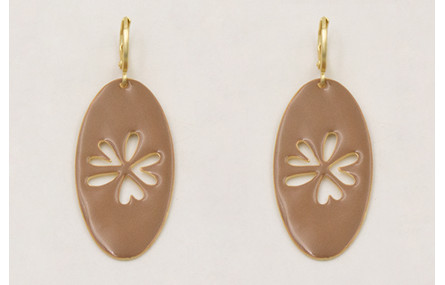 Pendientes cierre aro dorado mate con colgante ova