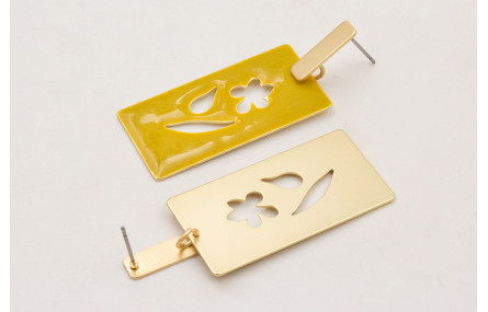 Pendientes perno listón dorado mate con colgante r