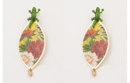 Pendientes perno lagarto esmaltado verde con ovalo