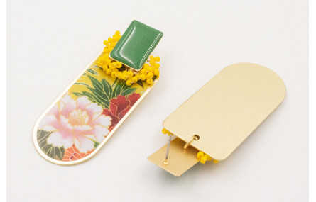 Pendientes perno rectángulo esmaltado verde con ra