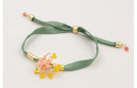 Pulsera regulable de seda plana verde con tubo arq