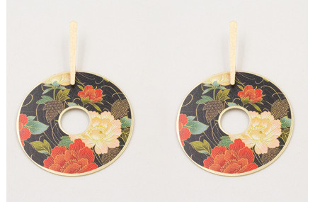 Pendientes perno lámina satinada dorado mate con c