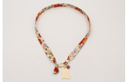 Collar lazo estampado bies flores beige y rojas co
