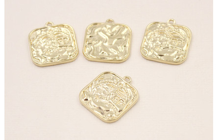 Colgante cuadrado 20*20*2mm Baño Oro 18K-3 micras