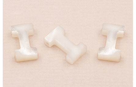 Letra Nacar I 10mm agujero horizontal superior