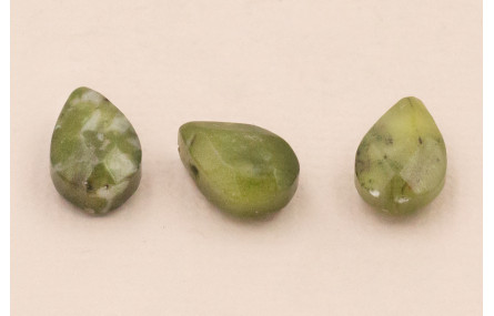 Gota Cuarzo facetado 10*6mm verde kaki