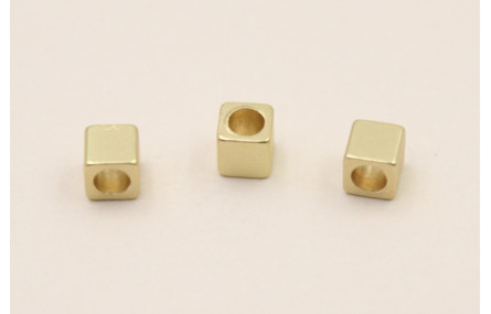 Cuenta Cubo de 3mm Agujero 2mm D.Mate