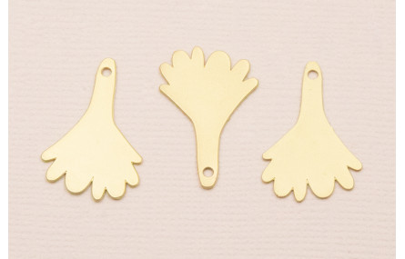 Colgante Flor plana 23*14mm Dorado Mate