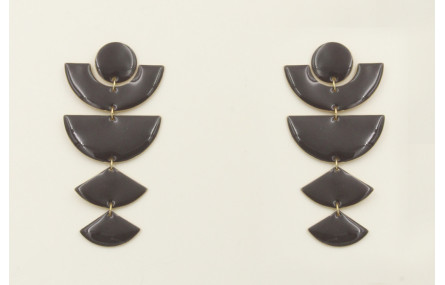 Pendientes con perno de círculo y piezas geométric