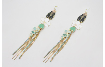 Pendientes gancho sencillo con polillas plana verd