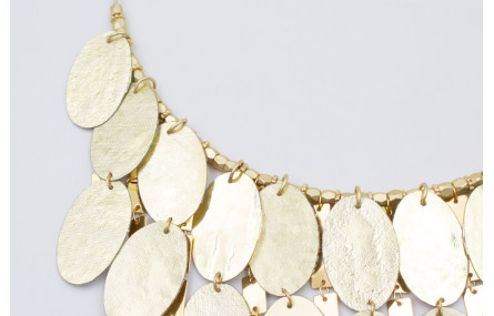 Collar rigido con lentejuelas ovaladas plata y oro