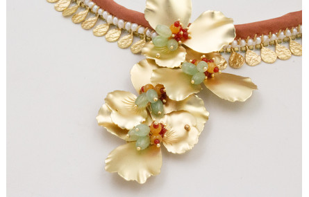 Collar lámina plana de seda rellena color cobrizo 