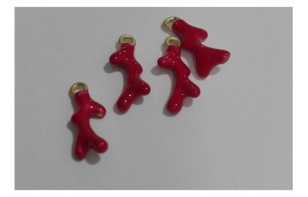 Colgante Coral esmaltado 12mm Rojo