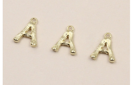 Colgante Letra A latón Dorado 15*10mm