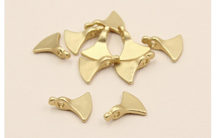 Colgante triangular 11*12*2mm Dorado Mate