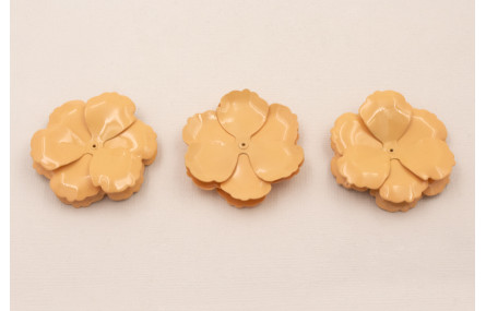 Pieza Flor sobrepuesta 42mm 4 capas Salmón