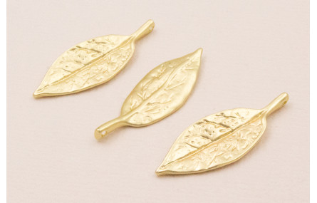 Colgante Hoja 30*10mm Dorado Mate
