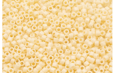 bolsa 8 grs Miyuki Delica OPAQUE CREAM DB732