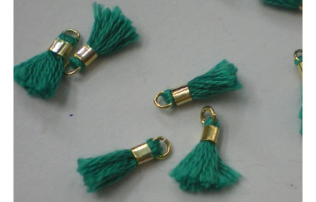 Micro pompon 10mm long. Color Esmerald