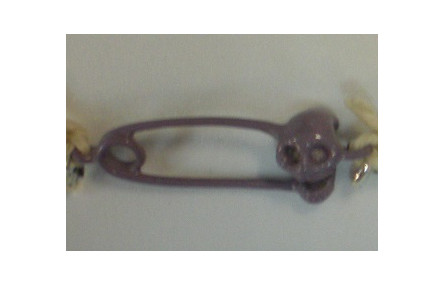 Imperdible calavera 18*5mm Color 3