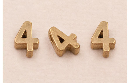 Pieza Número 4 7*6*2 Oro