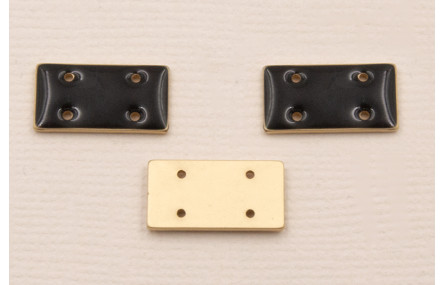 Cuenta Rectandulo Dorado Mate 15*7mm esmalte Negro