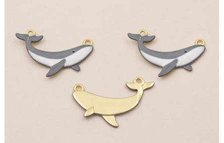 Colgante Ballena Oro Mate 25*10 Blanco y Gris