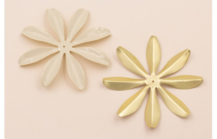 Flor grande 90mm Oro Mate y Esmalte Beige