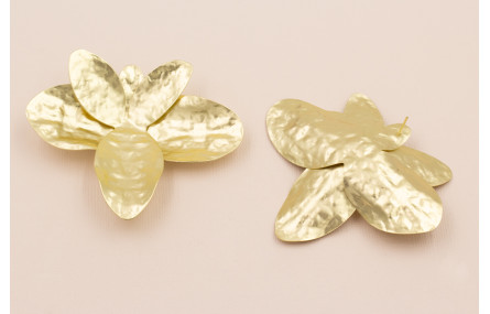 Pendiente Flor martilleada 85*67mm Oro Mate