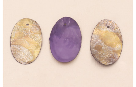 Ovalo 26*16 Morado y Metal