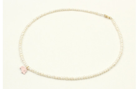 Collar con perlas y colgante cerdito esmaltado ros