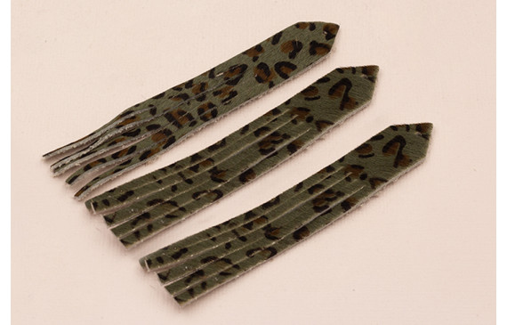 Fleco Piel tintada 92mm largo Leopardo Gris