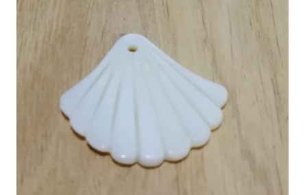 Concha triangular Nacar 25*30mm