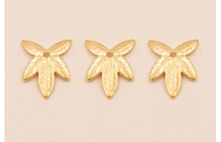 Hoja 5 pétalos 15*11mm Oro 18K 3 Micras